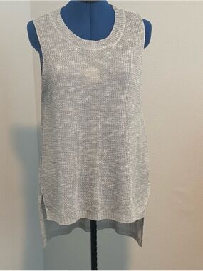 JustFab Sleeveless Knit Tunic Top – Hi-Low Hem